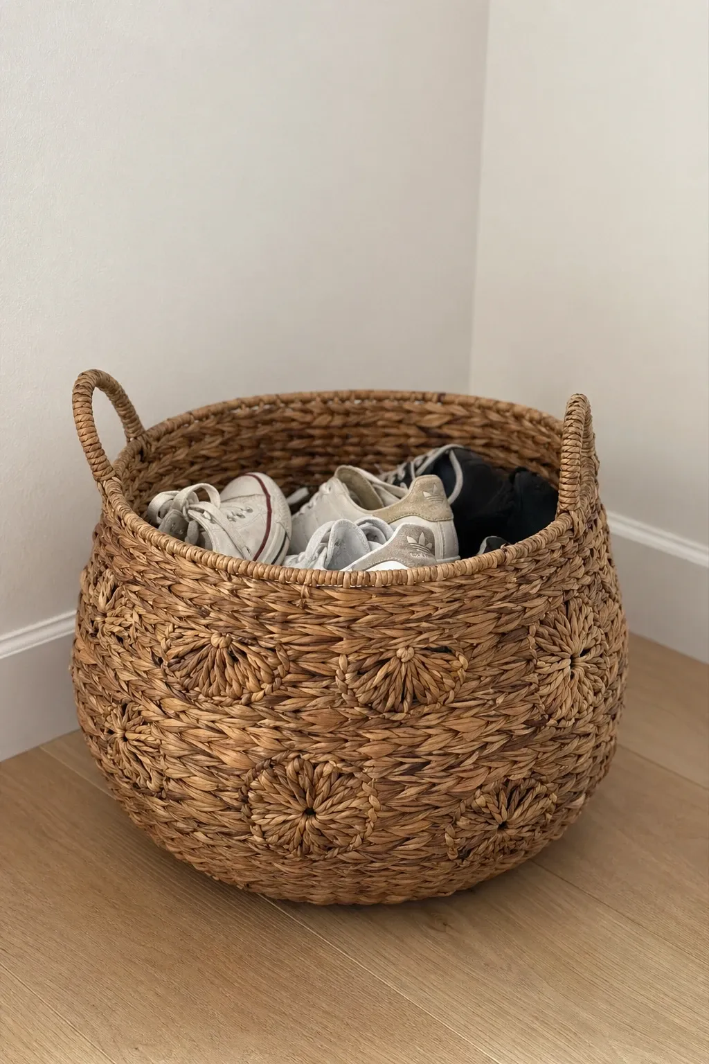 decorative woven baskets in a entryway