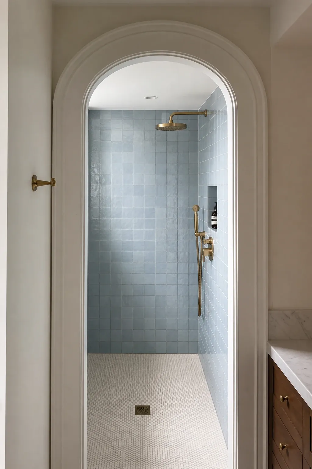 arched shower entry