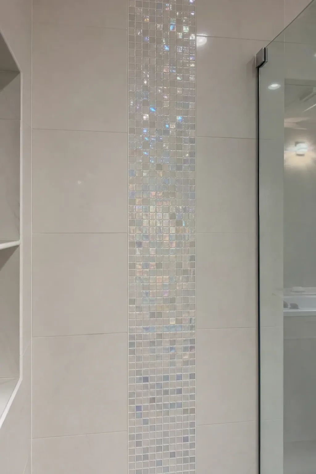 iridescent mosaic accent strip