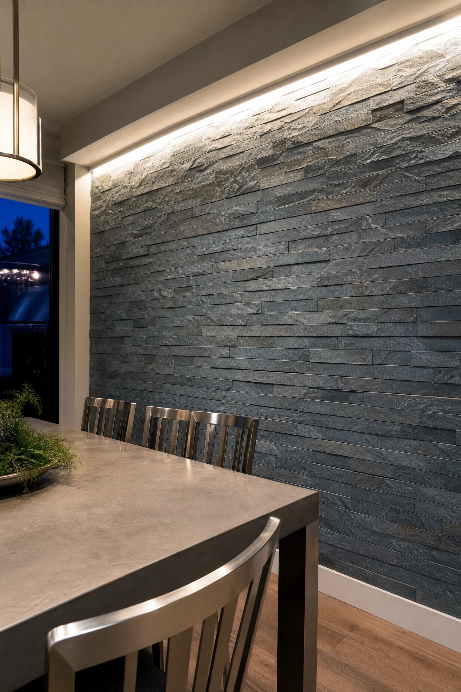 stone veneer in a dry-stack pattern in a dining room