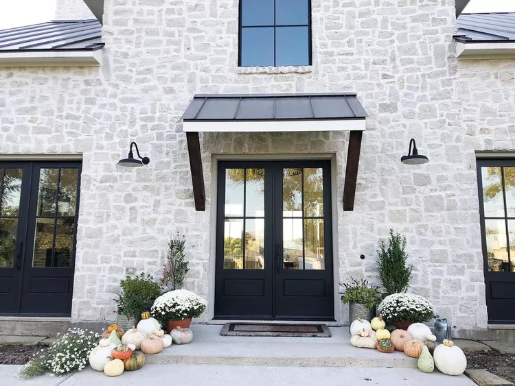 Front Porch Looks That Make the Whole Street Feel Like Fall